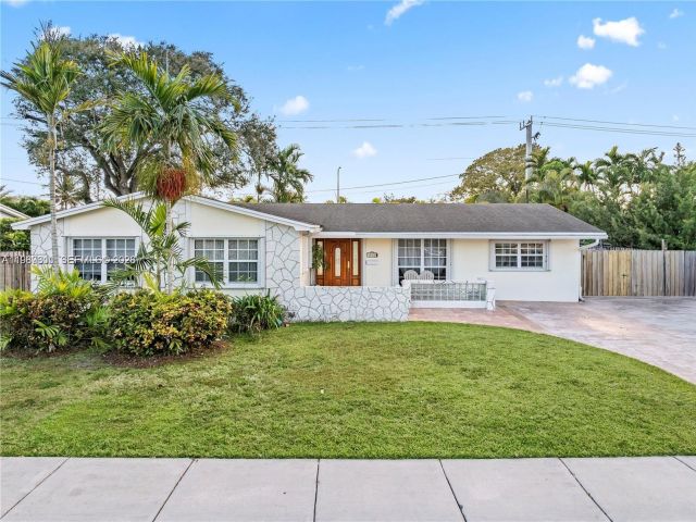 Home for sale at 10330 SW 103rd Ct - photo 7525398