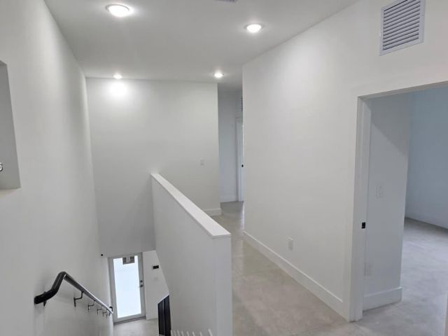 4-bedroom home for sale in Pompano Beach - 141 NW 11th St - MondialRealty