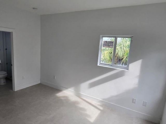 4-bedroom home for sale in Pompano Beach - 141 NW 11th St - MondialRealty