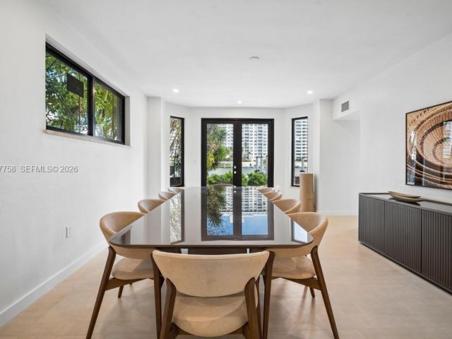 Home for rent at 5661 Pine Tree Dr 0 - photo 7526494