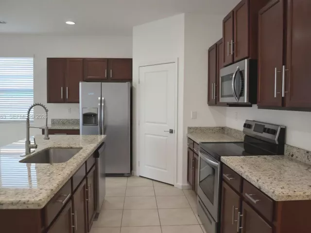 3-bedroom home for rent in Homestead - 27440 SW 135th Ave Rd 27440 - MondialRealty