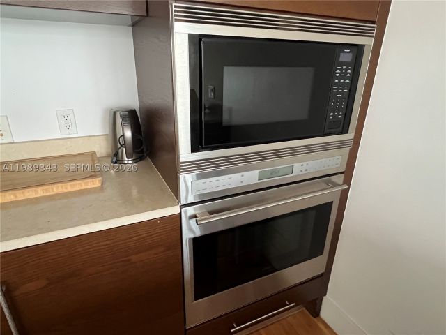 3-bedroom condo for sale in Miami - 495 Brickell Ave 2401 - MondialRealty