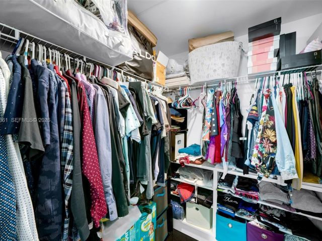 Apartment for rent  Unit #L-410 - photo 7527868