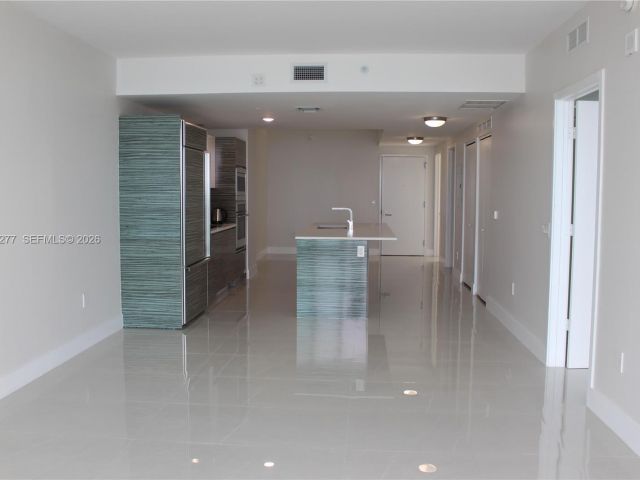 Apartment for rent  Unit #2705 - photo 7527802