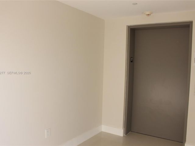 Apartment for rent  Unit #2705 - photo 7527811