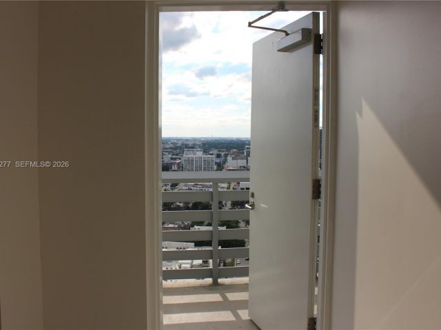 Apartment for rent  Unit #2705 - photo 7527812