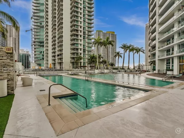 2-bedroom condo for sale in Miami - 90 SW 3rd St 2013 - MondialRealty