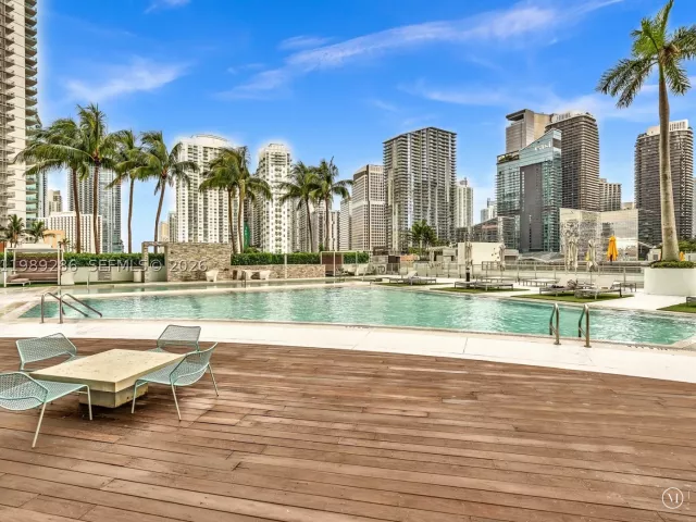 2-bedroom condo for sale in Miami - 90 SW 3rd St 2013 - MondialRealty