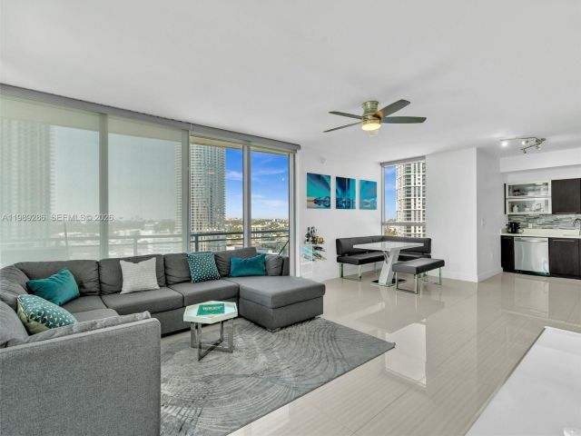 Apartment for sale  Unit #2013 - photo 7527537