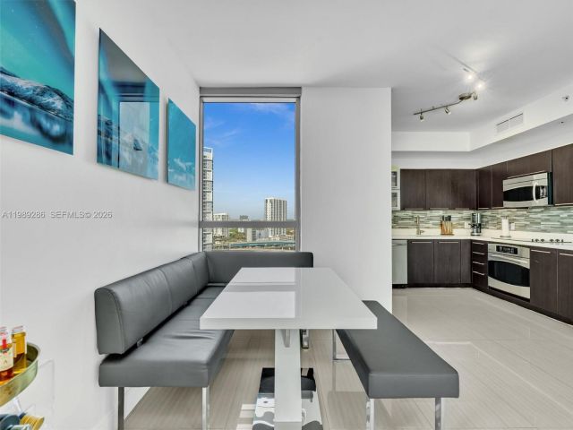 Apartment for sale  Unit #2013 - photo 7527539