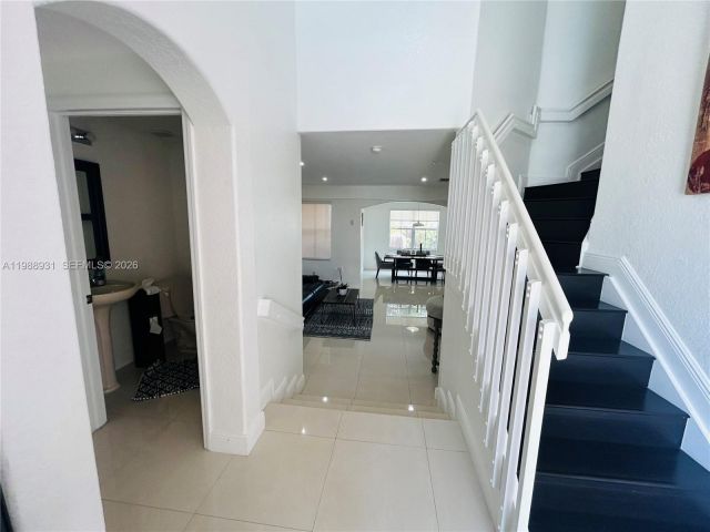 Home for rent at 10963 NW 87th Ln 10963 - photo 7526242