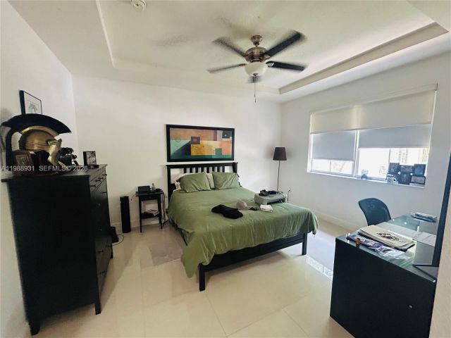 Home for rent at 10963 NW 87th Ln 10963 - photo 7526248