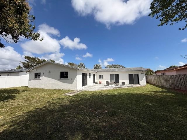 Home for sale at 17424 SW 108th Ct - photo 7526946