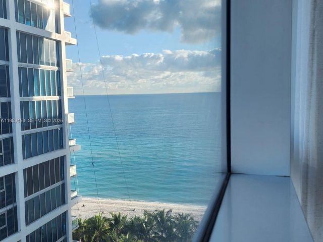 Apartment for rent  Unit #LPH05 - photo 7528284