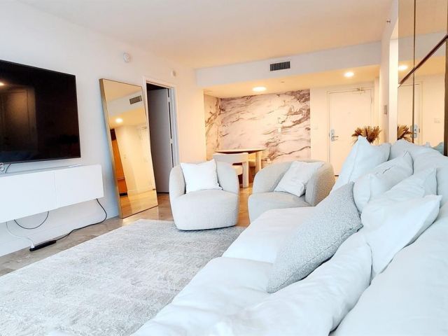 Apartment for rent  Unit #LPH05 - photo 7528296