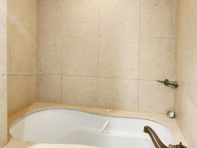 Apartment for rent  Unit #LPH05 - photo 7528302