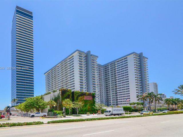 Apartment for sale  Unit #1816 - photo 7527872