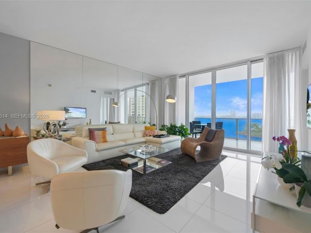 Apartment for rent  Unit #803 - photo 7527829