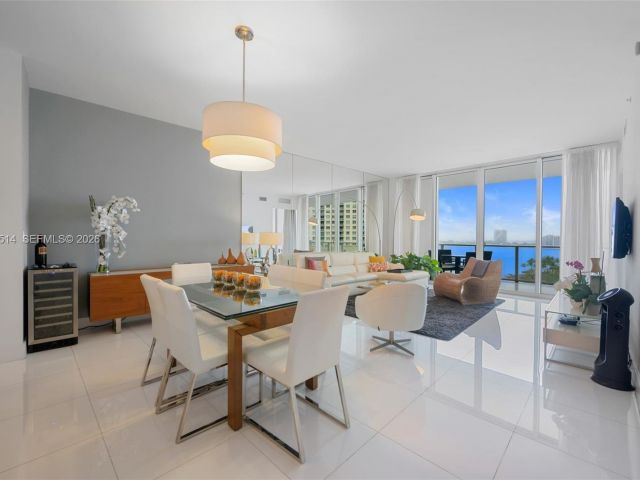 Apartment for rent  Unit #803 - photo 7527831