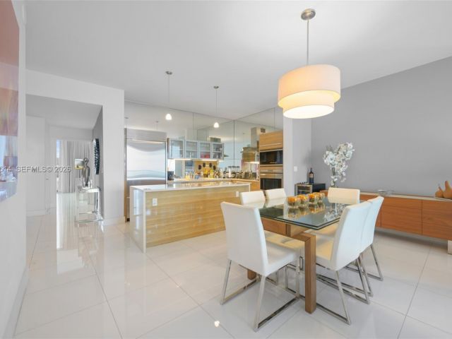 Apartment for rent  Unit #803 - photo 7527833