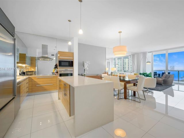 Apartment for rent  Unit #803 - photo 7527834