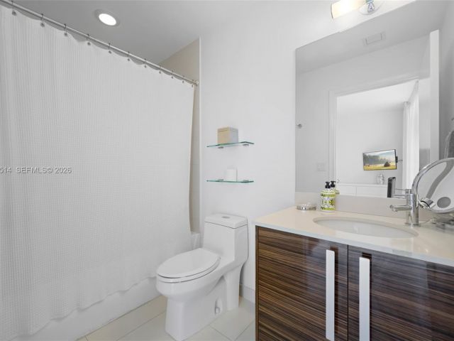 Apartment for rent  Unit #803 - photo 7527838