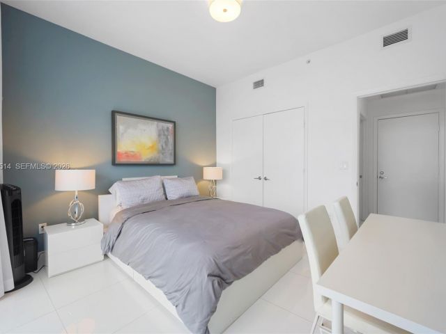 Apartment for rent  Unit #803 - photo 7527839