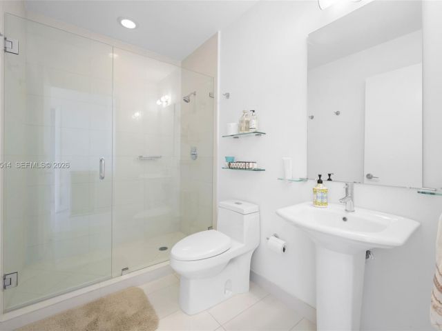 Apartment for rent  Unit #803 - photo 7527841