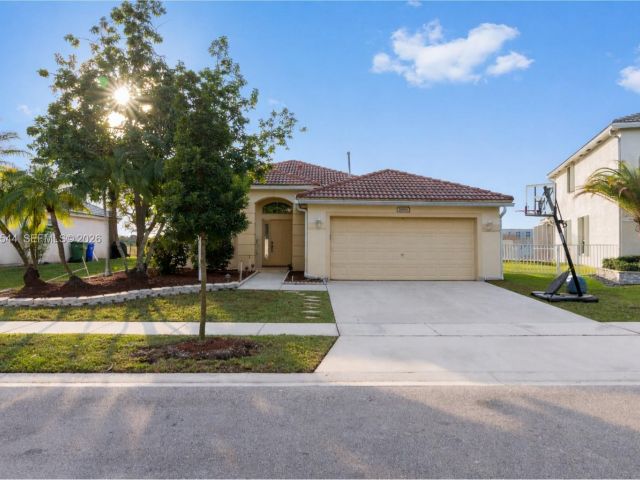 Home for rent at 1886 NW 145th Ter - photo 7526813