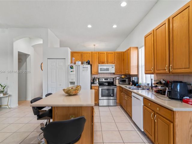 Home for rent at 1886 NW 145th Ter - photo 7526824