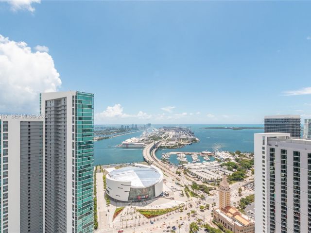 Apartment for rent  Unit #PH 4611 - photo 7527632