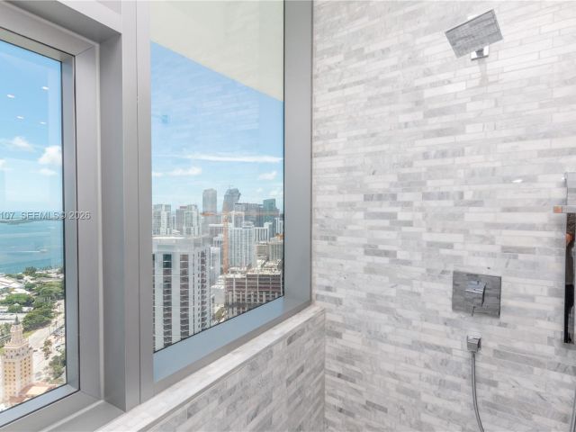 Apartment for rent  Unit #PH 4611 - photo 7527647