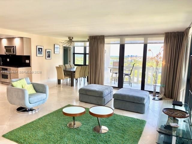 Apartment for sale  Unit #C902 - photo 7528038