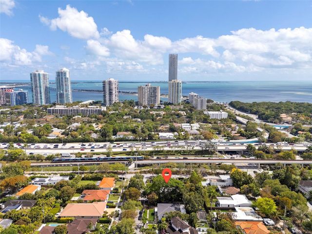 Home for sale at 120 SW 24th Rd - photo 7526910