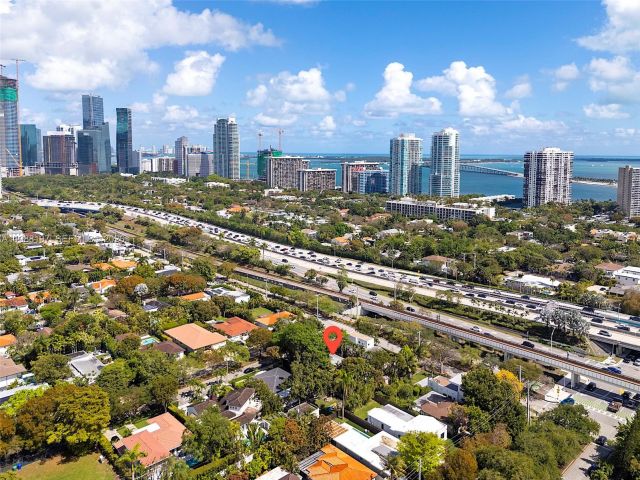 Home for sale at 120 SW 24th Rd - photo 7526914