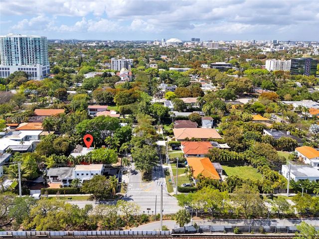 Home for sale at 120 SW 24th Rd - photo 7526918