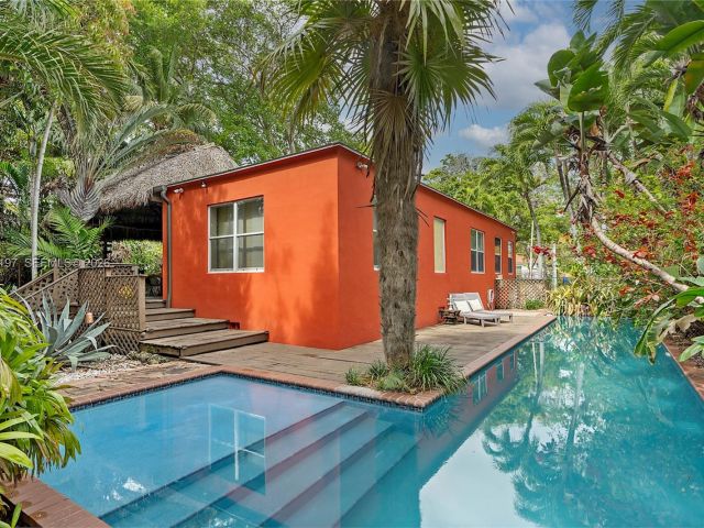 Home for sale at 120 SW 24th Rd - photo 7526923