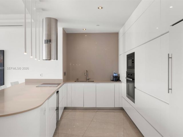 Apartment for rent  Unit #PH4104 - photo 7527278