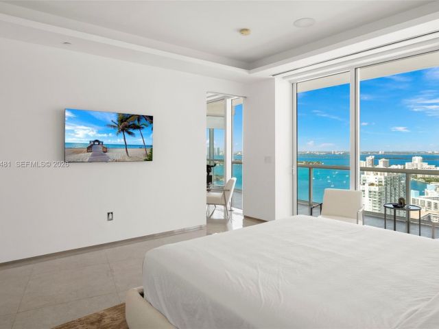 Apartment for rent  Unit #PH4104 - photo 7527284