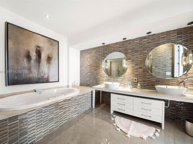 Apartment for rent  Unit #PH4104 - photo 7527286