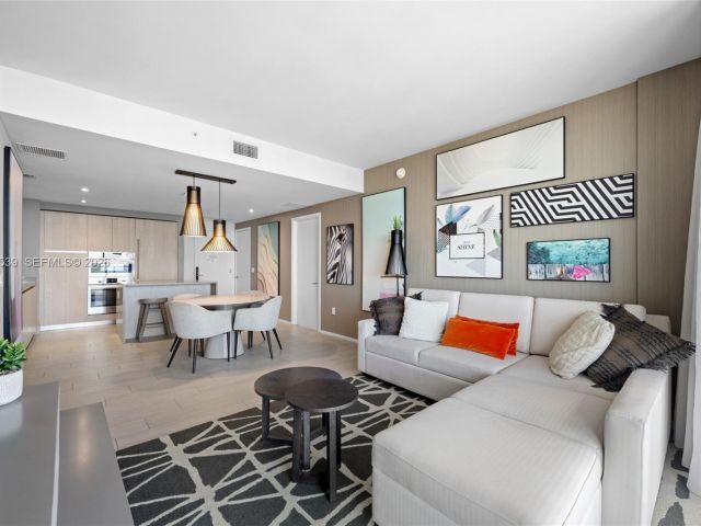 Apartment for sale  Unit #T3905 - photo 7527505