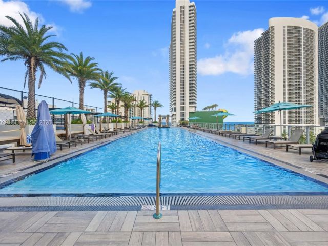 Apartment for sale  Unit #T3905 - photo 7527520