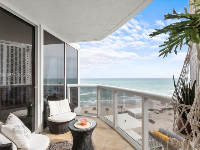 Apartment for rent  Unit #1405 - photo 7527962