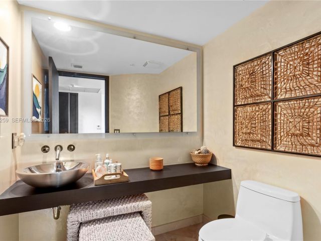 Apartment for rent  Unit #1405 - photo 7527965