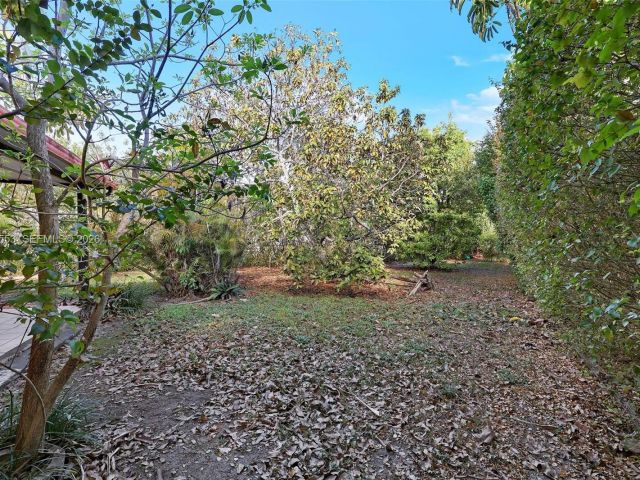 Home for sale at 4210 SW 134th Ave - photo 7526959