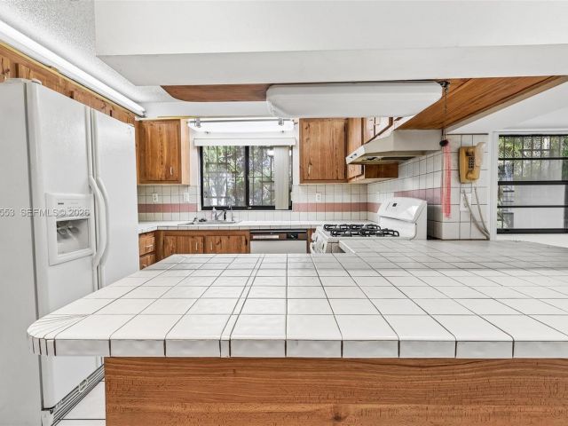 Home for sale at 4210 SW 134th Ave - photo 7526961