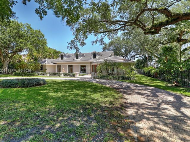 Home for rent at 3425 Alhambra Cir - photo 7528229