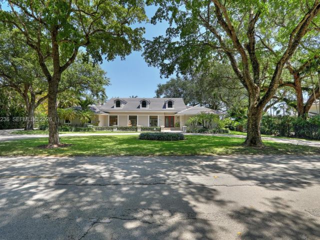 Home for rent at 3425 Alhambra Cir - photo 7528230