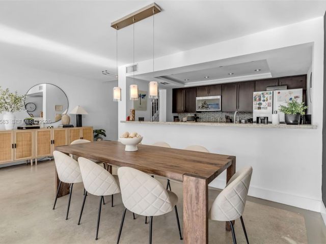 3-bedroom home for sale in Miami - 13340 SW 91st Ter B - MondialRealty