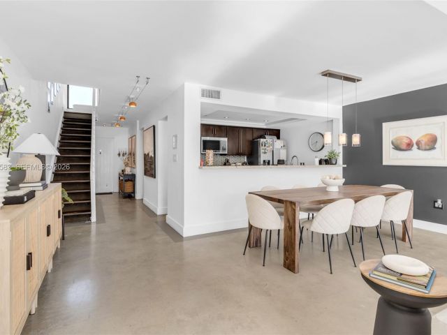 3-bedroom home for sale in Miami - 13340 SW 91st Ter B - MondialRealty